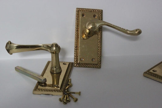 COPPIA DI MANIGLIE VINTAGE IN OTTONE  / MANIGLIA  PER PORTA INTERNA Restauro