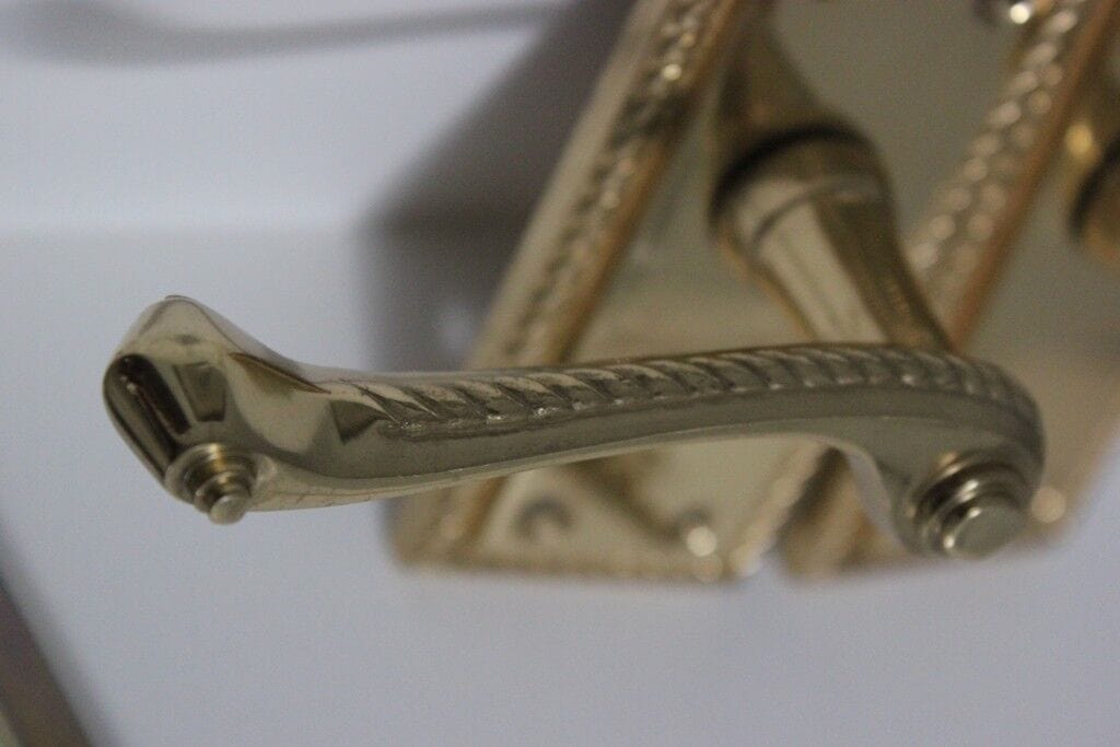 COPPIA DI MANIGLIE VINTAGE IN OTTONE  / MANIGLIA  PER PORTA INTERNA Restauro