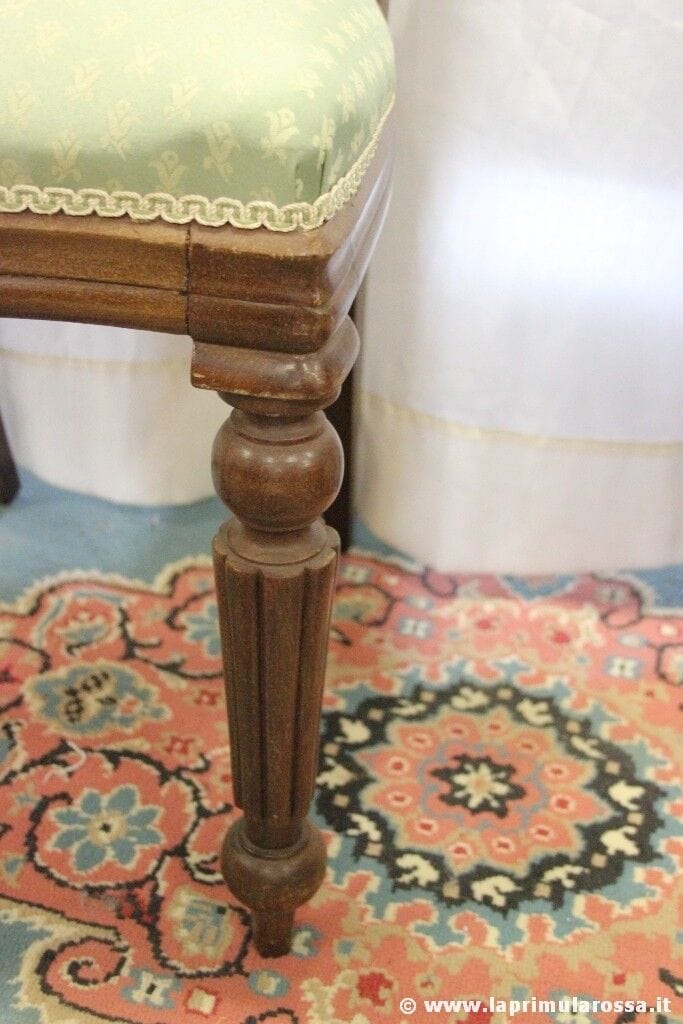 COPPIA DI SEDIE VINTAGE INGLESI STILE OTTOCENTO IN LEGNO  VICTORIAN STYLE CHAIRS Arredamento