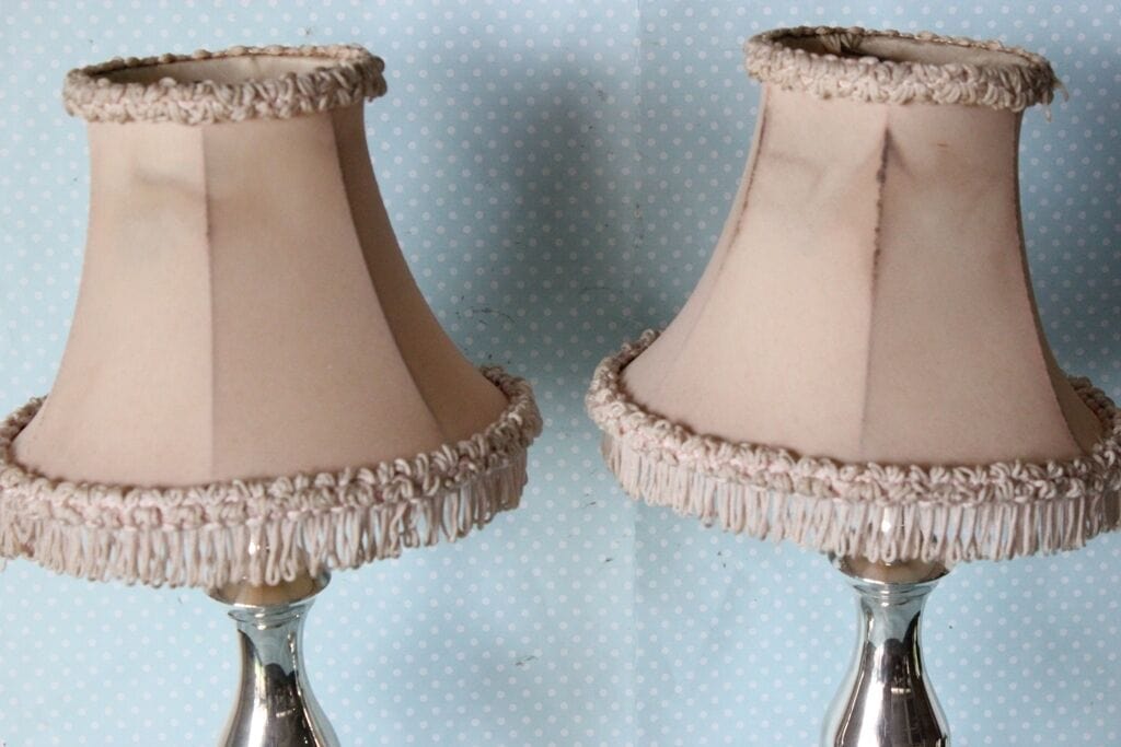 COPPIA PARALUME D'EPOCA IN STOFFA H cm 13 x  LUME, LAMPADA / VENTOLA VINTAGE Lampade Appliques