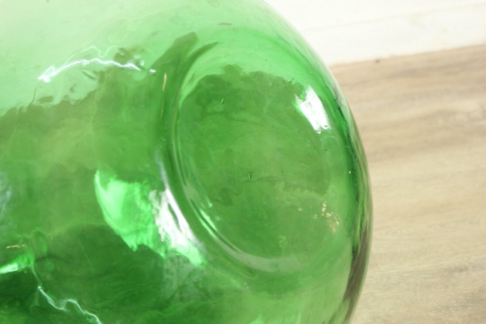 Damigiana in vetro da 54 litri antica vecchio boccione verde per vino villani . Vetri e Cristalli