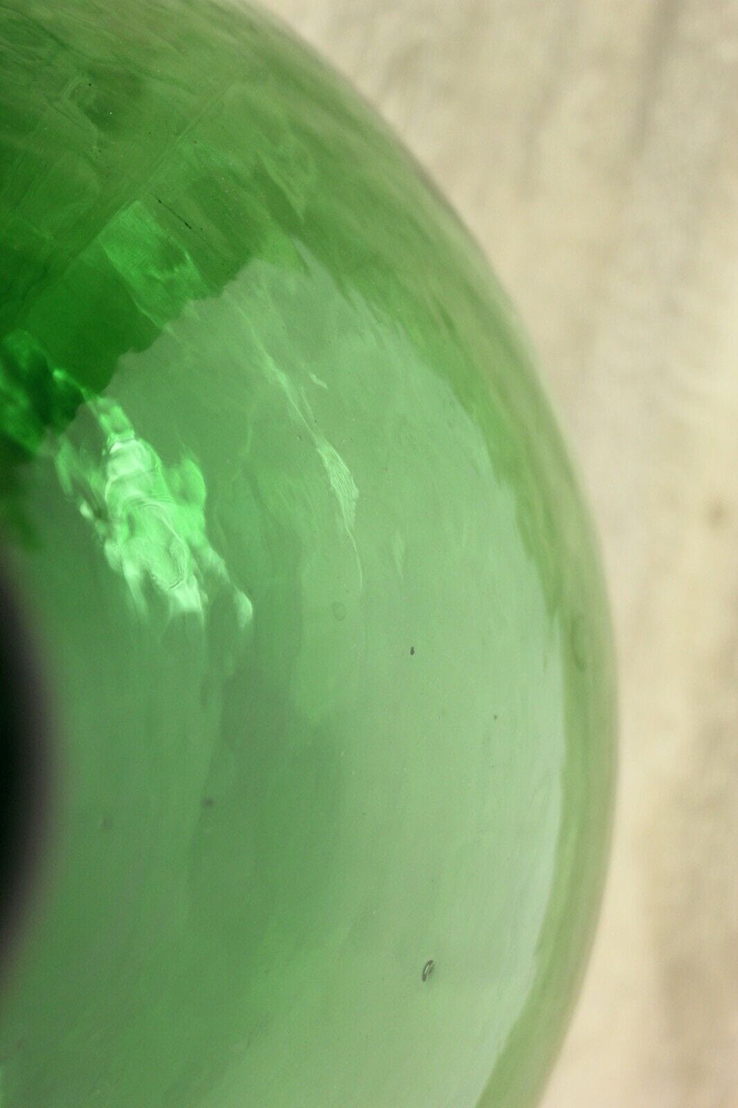 Damigiana in vetro da 54 litri antica vecchio boccione verde per vino villani . Vetri e Cristalli