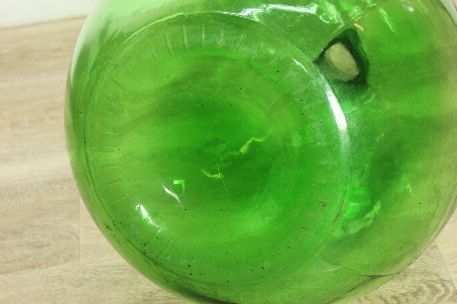 Damigiana in vetro da 54 litri antica vecchio boccione verde per vino villani . Vetri e Cristalli