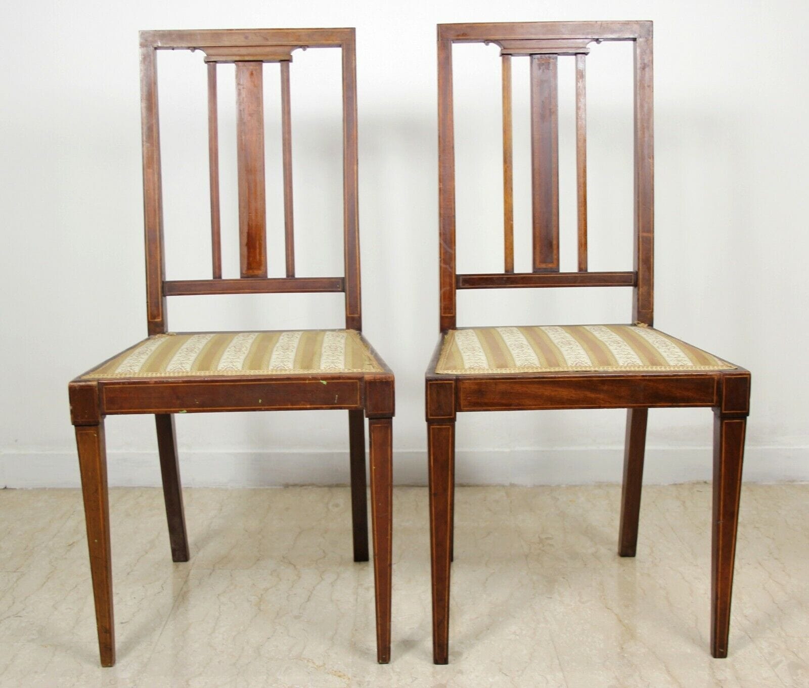 DUE SEDIE ANTICHE IN LEGNO DI MOGANO COPPIA SEDIA ANTICA INGLESE EDOARDIANA Arredamento