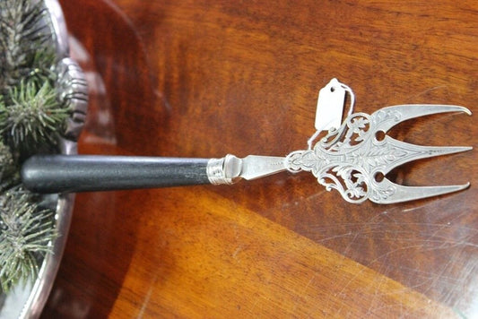 FORCHETTA ANTICA IN SHEFFIELD DA TAVOLA L. cm 18/ VECCHIA POSATA x PANE O DOLCE Sheffield & Argento