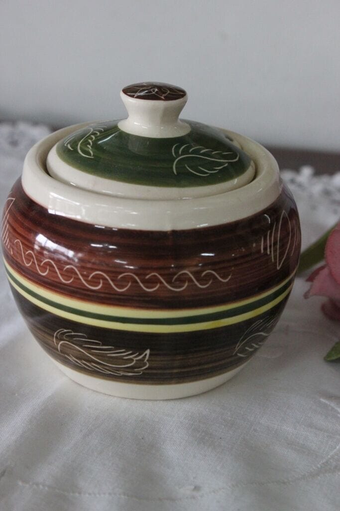 FORMAGGIERA D'EPOCA IN CERAMICA VINTAGE DRAGON POTTERY SUGAR BOWL  JAR POT Ceramiche e Porcellane