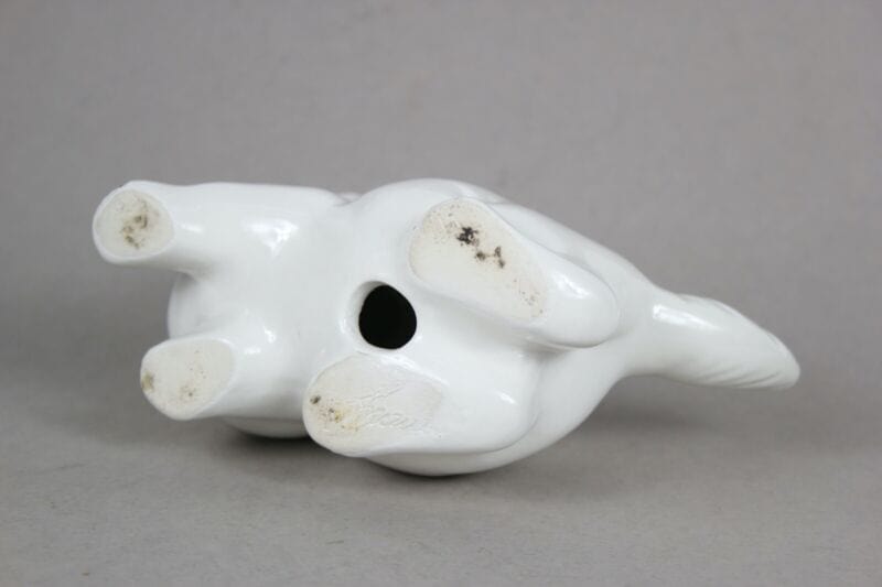 Gatto in ceramica vintage gattino bianco con occhi blu scultura statuina animale Ceramiche e Porcellane