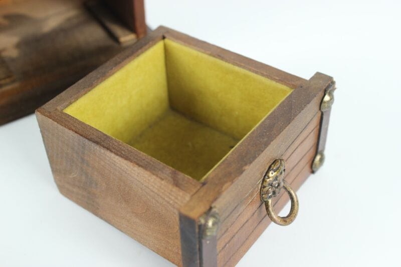 Mobile antico in miniatura cassettone portagioie legno con cassetti stile Comò Giocattoli vintage