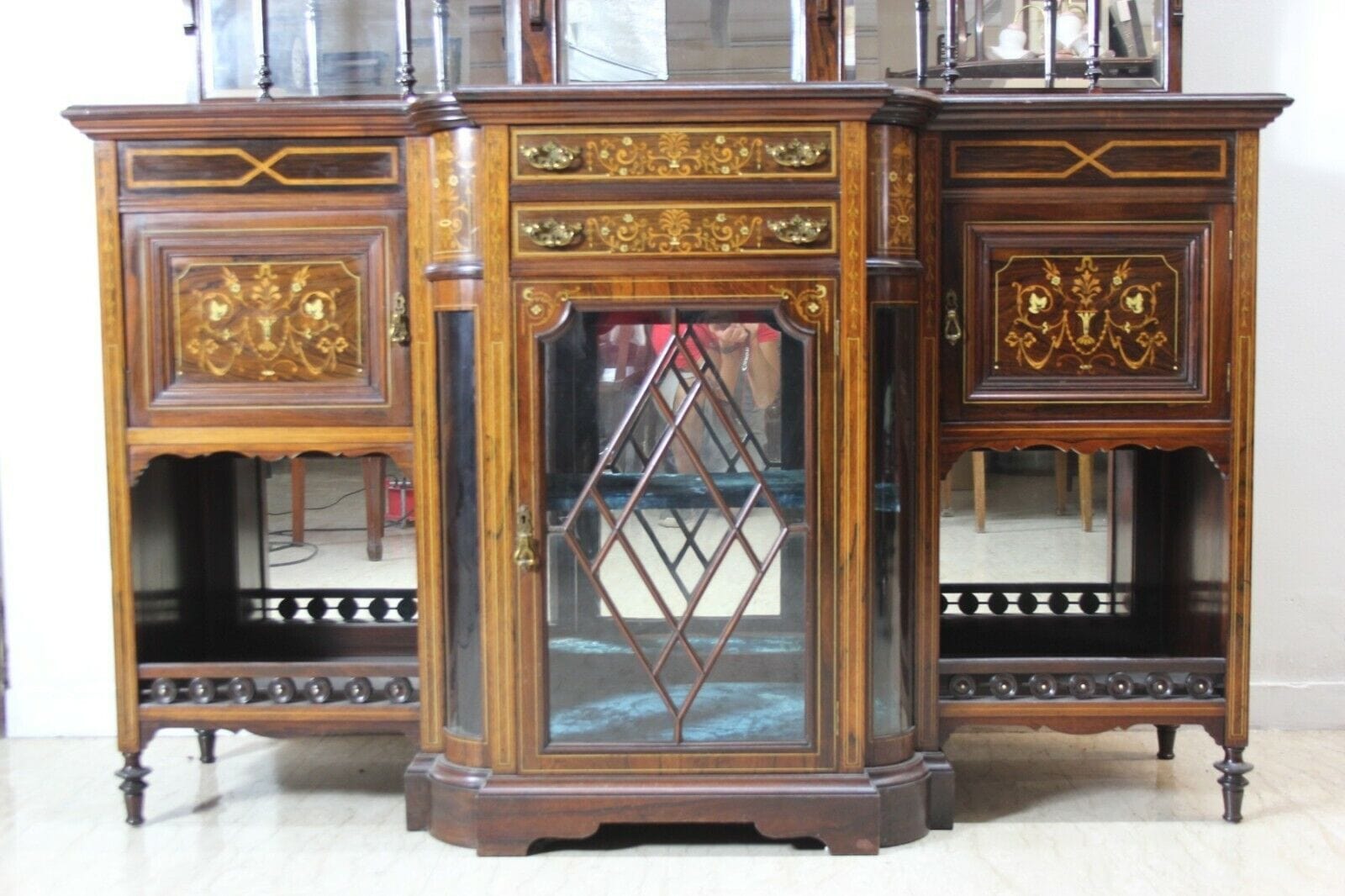 Mobile vetrina credenza antica intarsiata in legno di palissandro vittoriana Arredamento