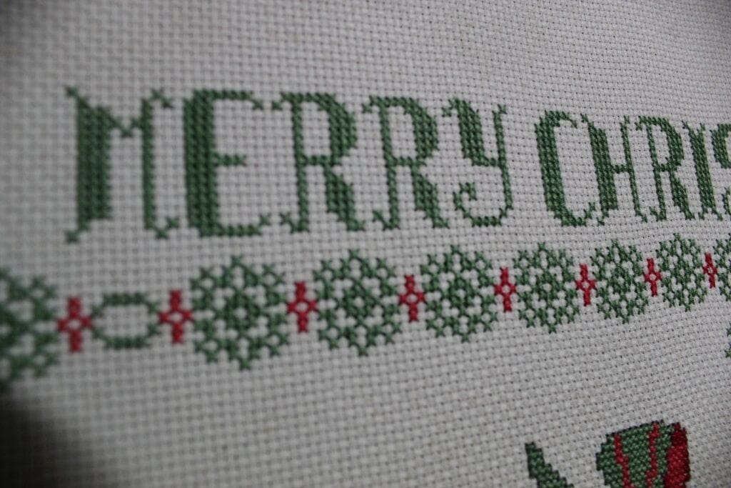 Kit da ricamo natalizio con cerchio da ricamo, fili colorati, istruzioni per principianti, kit di cucito fatto a mano per adulti e bambini (albero di Natale Kit da ricamo natalizio con cerchio da ricamo, fili colorati, istruzioni per principianti, kit di cucito fatto a mano per adulti e bambini (albero di Natale