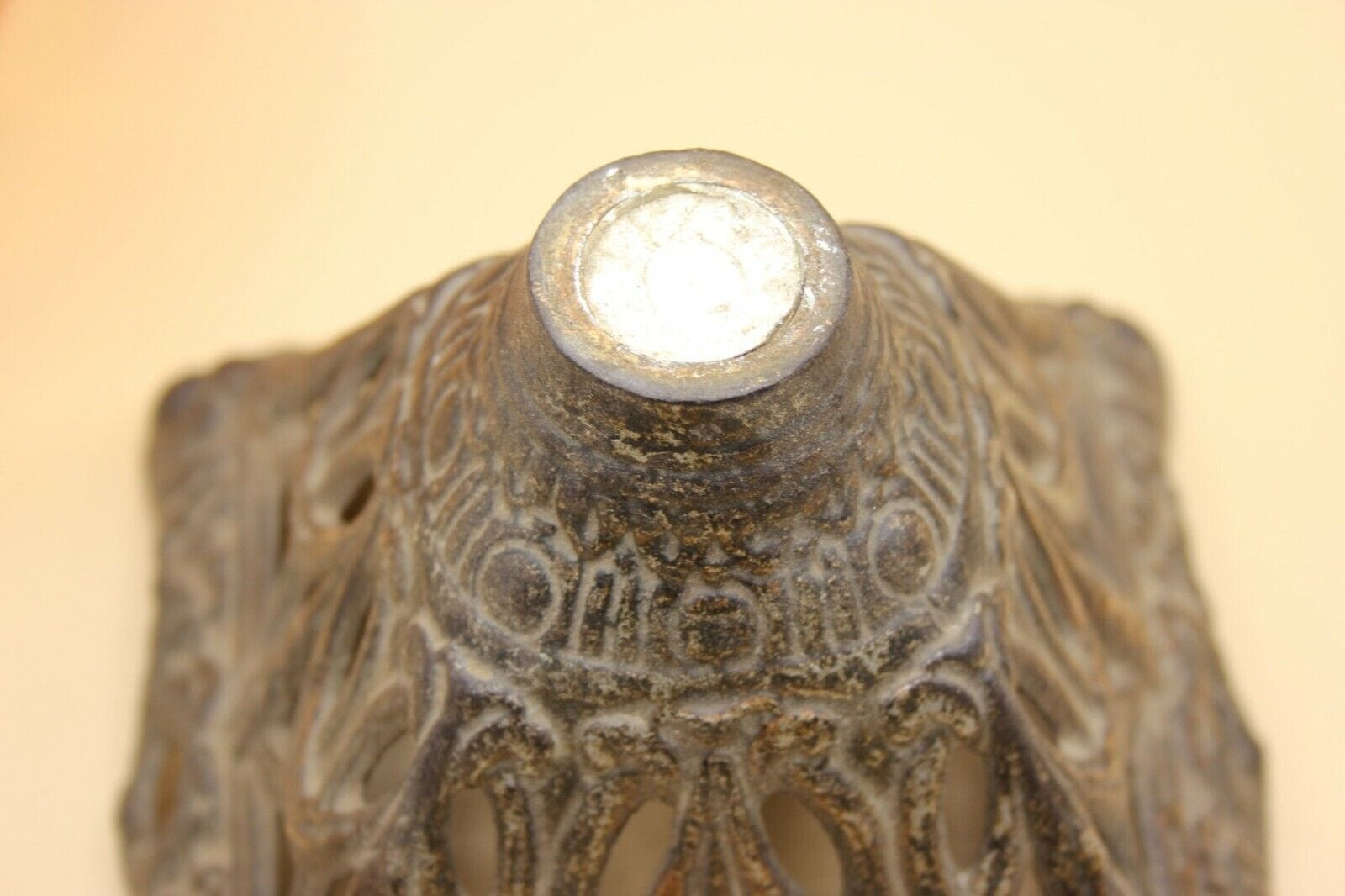 Pezzi ricambi Antico lume lampada a petrolio base in ghisa bruciatore regolatore Other