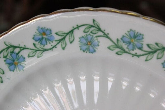 PIATTINO D'EPOCA DA COLLEZIONE IN PORCELLANA / VINTAGE BONE CHINA PLATE Ceramiche e Porcellane