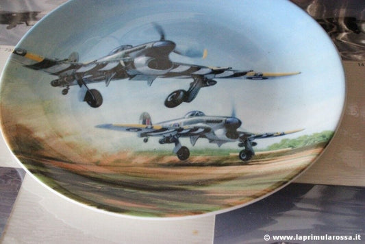 PIATTO IN PORCELLANA COALPORT VINTAGE  AIR FORCE INGLESE ANNO 1991 AEREOPLANO Ceramiche e Porcellane