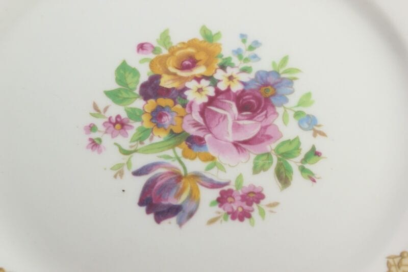 Piatto vassoio antico in porcellana bianca Inglese decorato con Fiori da portata Ceramiche e Porcellane