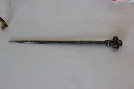 PICCOLO SFOGLIACARTE D'EPOCA CON GIGLIO L. cm 13 / VECCHIO APRILETTERE Other