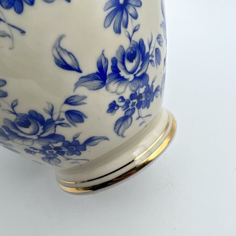 Potiche d'epoca in porcellana Bavaria vaso vintage decoro con rose e fiori blu Ceramiche e Porcellane