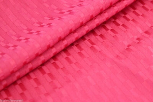 SCAMPOLO DI STOFFA VINTAGE DI COLORE ROSSO L. cm 150 h 117 made in JAPAN Corredo Pizzi e Tessuti