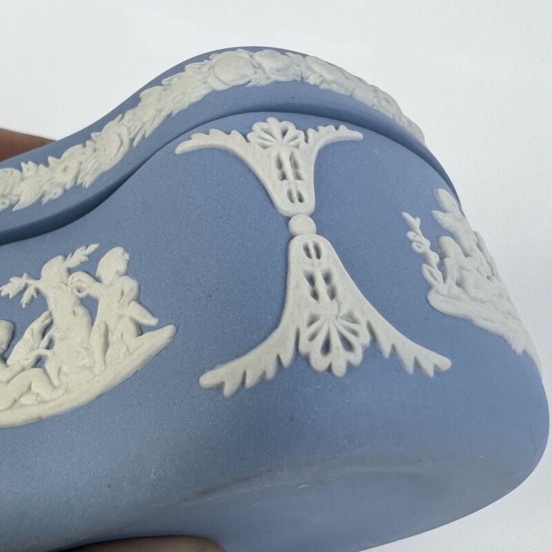 Scatola Portagioie in porcellana scatolina Wedgwood Celeste Vintage Putti Angeli Ceramiche e Porcellane