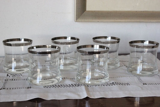 SEI BICCHIERI VINTAGE IN VETRO DA WHISKEY / SIX VINTAGE GLASSES Vetri e Cristalli
