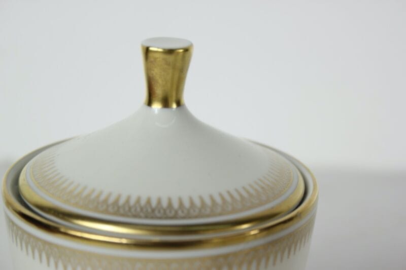 Servizio antico da the te in porcellana Bavaria bianca e oro set tazze teiera Ceramiche e Porcellane