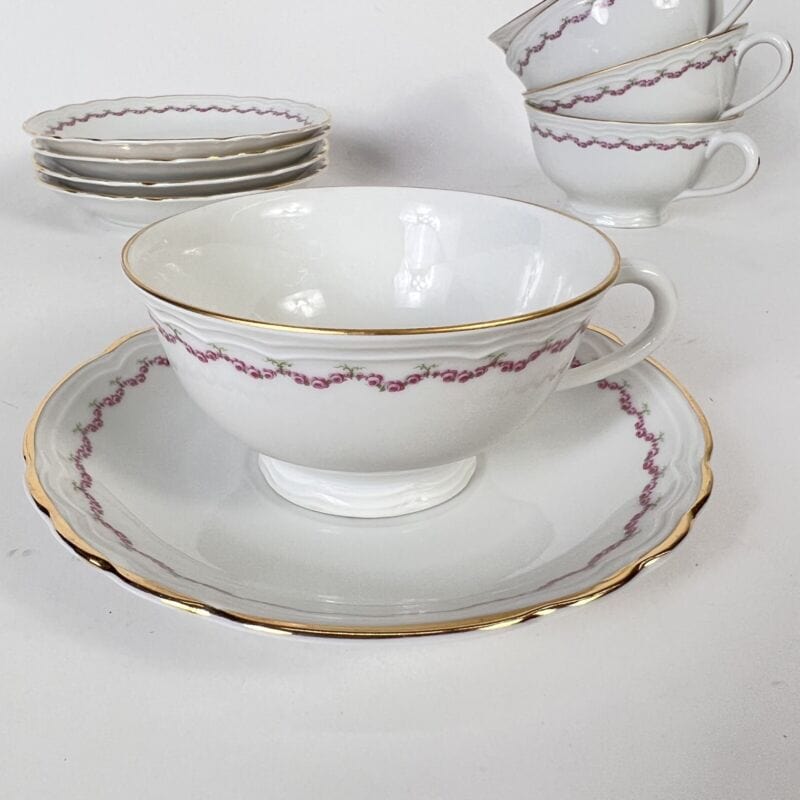 Servizio da tè per the antico in porcellana Richard Ginori bianca tazze e rose Ceramiche e Porcellane