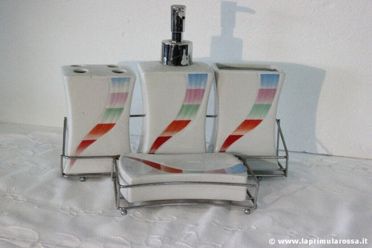 SET DI 4 ACCESSORI DA BAGNO IN CERAMICA  CON STRUTTURA IN METALLO CROMATO USATO Other