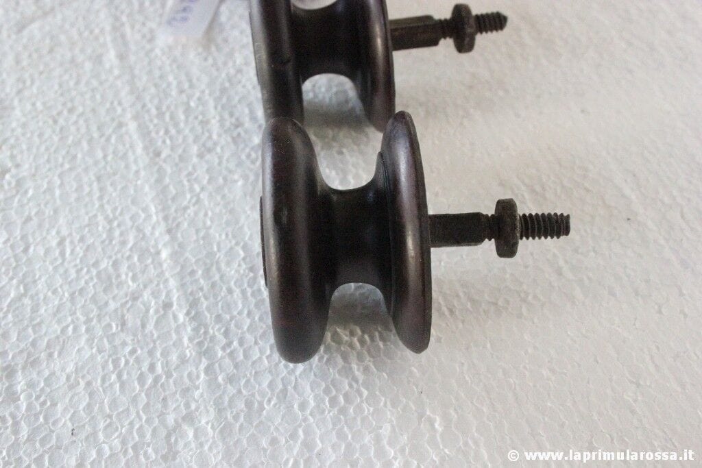 SET DI CINQUE POMOLI ANTICHI IN LEGNO X MOBILE EPOCA 800 VICTORIAN WOODEN KNOBS Restauro