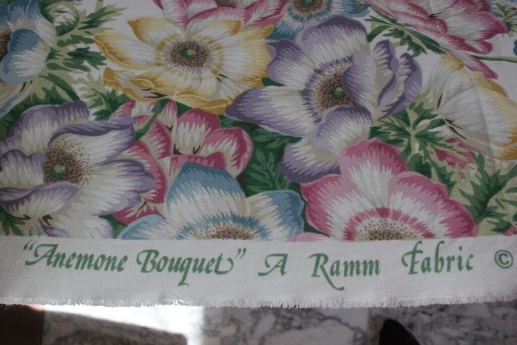 Stock di tessuto cotone vintage inglese RAMM FABRIC stoffa anemone tappezzeria Corredo Pizzi e Tessuti