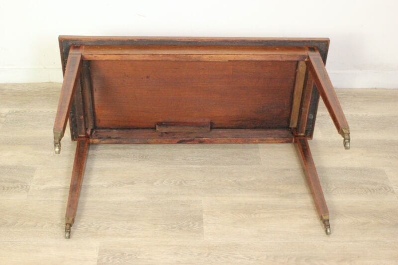 Tavolino tavolo antico da salotto soggiorno in legno intarsiato rettangolare . Arredamento