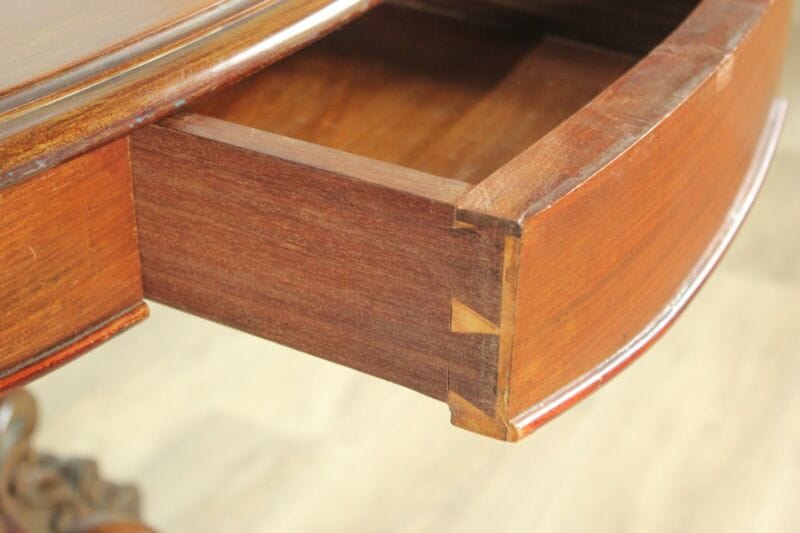 Tavolino tavolo antico in legno mogano ovale a biscotto con cassetti epoca 800 Arredamento