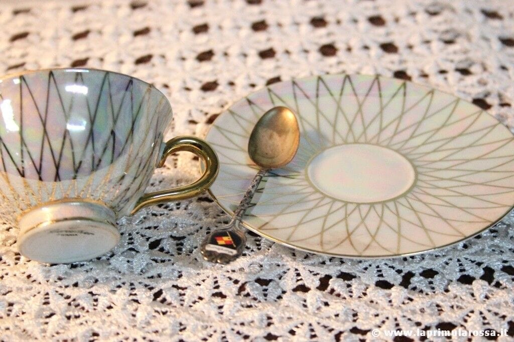TAZZA DA CAFFE IN PORCELLANA  BAVARIA ORO +CUCCHIAIO ARGENTO STEMMA WURZBURG Ceramiche e Porcellane