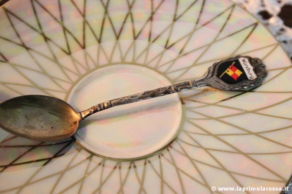 TAZZA DA CAFFE IN PORCELLANA  BAVARIA ORO +CUCCHIAIO ARGENTO STEMMA WURZBURG Ceramiche e Porcellane