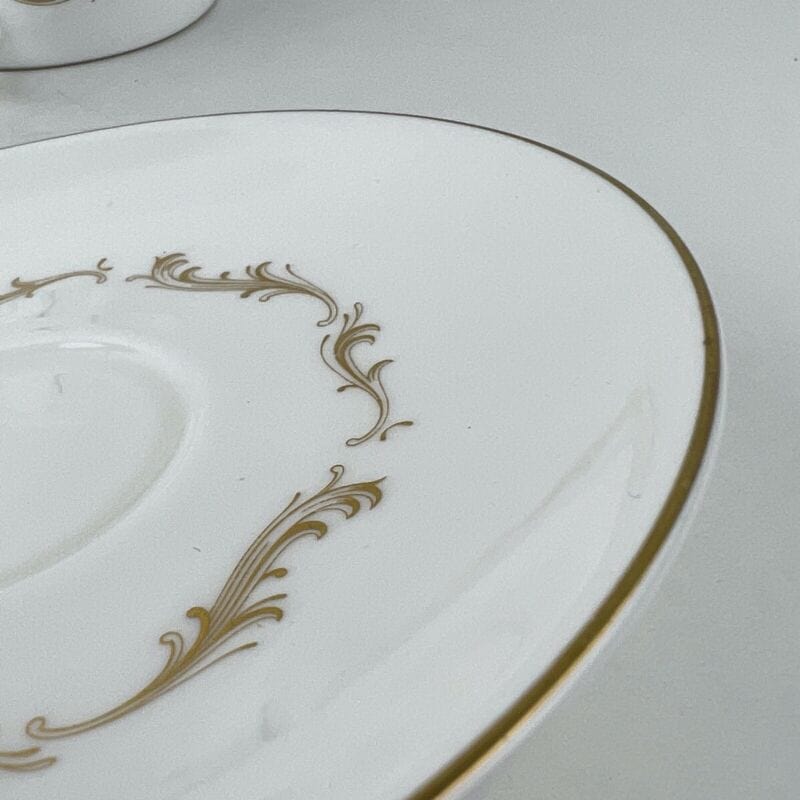 Tazza da the antica stile inglese in porcellana bianca Royal
