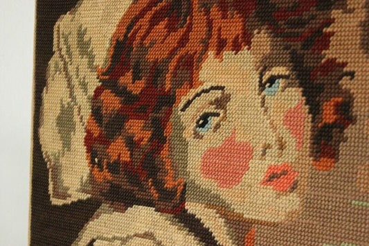 TELA VINTAGE  CON  RICAMO A MEZZO PUNTO BAMBINA CON CANE Stampe e Incisioni