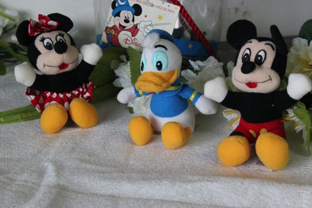 TRE PELUCHES VINTAGE ORIGINALI DISNEYLAND PARIS  MICKEY MOUSE - MINNIE- DONALD Giocattoli vintage