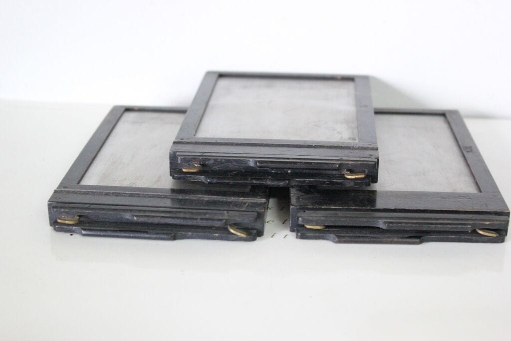 TRE PORTA LASTRE D'EPOCA  PER FOTOCAMERA / VECCHIO MATERIALE FOTOGRAFICO Attrezzi e Strumenti
