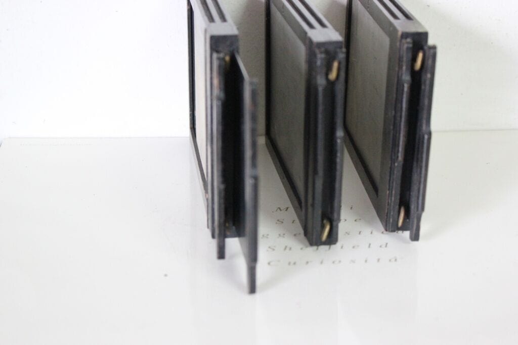 TRE PORTA LASTRE D'EPOCA  PER FOTOCAMERA / VECCHIO MATERIALE FOTOGRAFICO Attrezzi e Strumenti