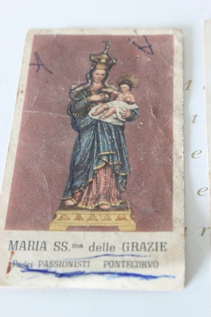 TRE  SANTINI D'EPOCA / S.ANTONIO -  MARIA SS. DELLE GRAZIE PONTECORVO - MADONNA Oggetti sacri - rosari