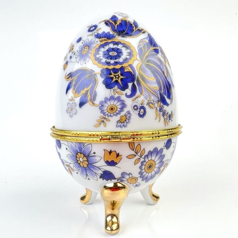 Uovo da Collezione in Porcellana bianca Viola ceramica portagioie stile Faberge' Ceramiche e Porcellane