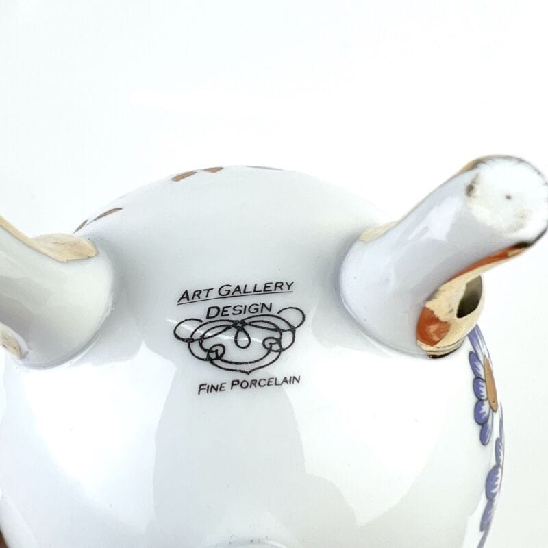 Uovo da Collezione in Porcellana bianca Viola ceramica portagioie stile Faberge' Ceramiche e Porcellane