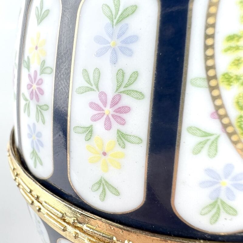 Uovo da Collezione vintage in porcellana scatola ceramica decoro scena galante Ceramiche e Porcellane