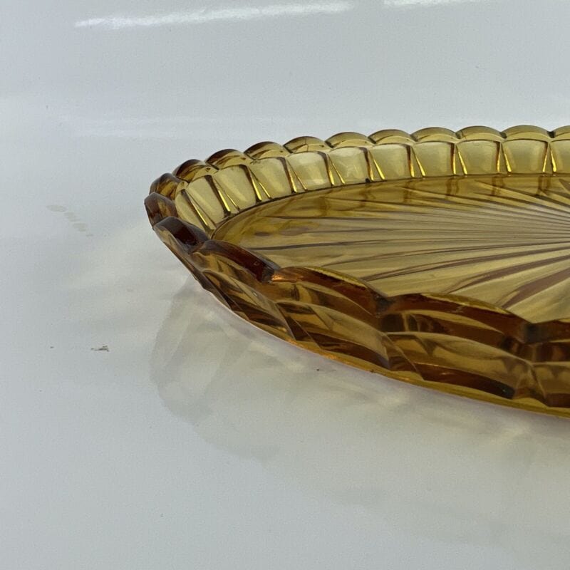 Vassoio Ovale Vintage in vetro molato inciso color ambra miele  stile Art Deco Vetri e Cristalli