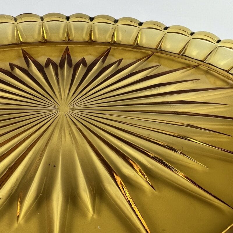 Vassoio Ovale Vintage in vetro molato inciso color ambra miele  stile Art Deco Vetri e Cristalli