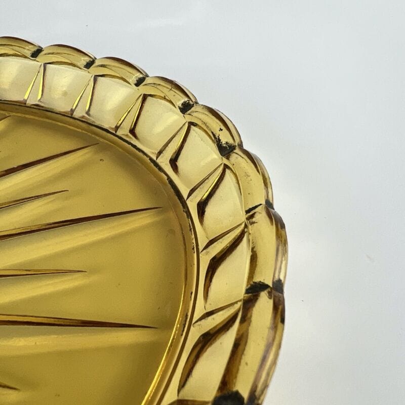 Vassoio Ovale Vintage in vetro molato inciso color ambra miele  stile Art Deco Vetri e Cristalli