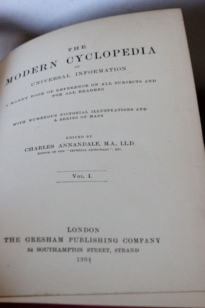 VECCHIA  ENCICLOPEDIA  THE MODERN CYCLOPEDIA  VOLUME I° A - BLA  / LIBRO 1904 Libri