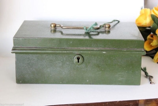 VECCHIA SCATOLA PORTAMONETE IN METALLO - VINTAGE TIN CASH BOX Other
