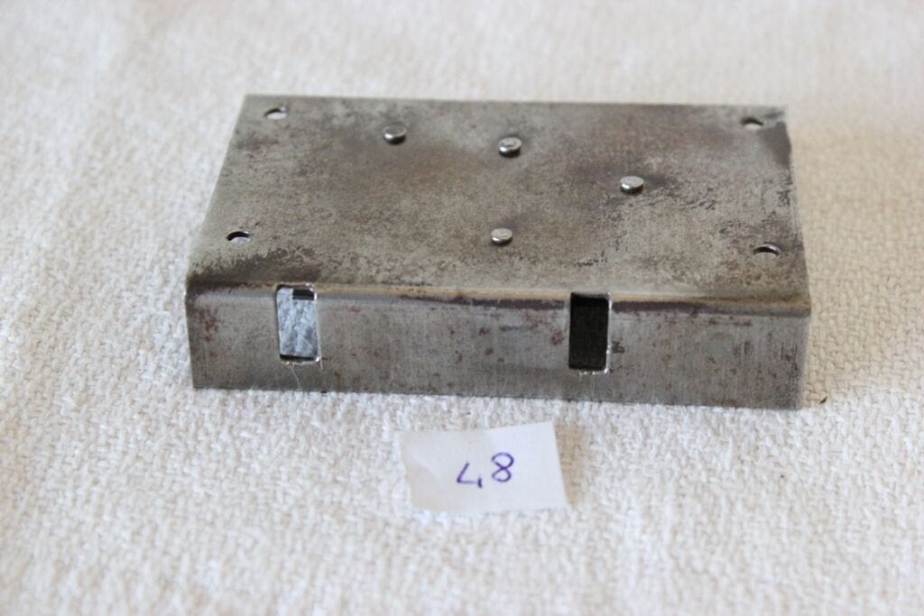 VECCHIA SERRATURA PER  MOBILE /  FERRAMENTA D'EPOCA PER RESTAURO Restauro