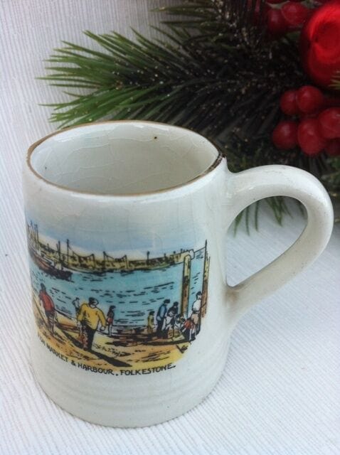 VECCHIO  BOCCALE DA BIRRA  IN CERAMICA SOUVENIR  FOLKESTONE h cm 5,5 Birra & dintorni