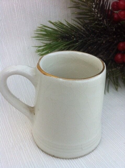 VECCHIO  BOCCALE DA BIRRA  IN CERAMICA SOUVENIR  FOLKESTONE h cm 5,5 Birra & dintorni
