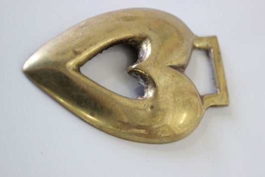 VECCHIO FINIMENTO D'EPOCA IN OTTONE PER CAVALLO  CON CUORE /  HORSE BRASS Ottone